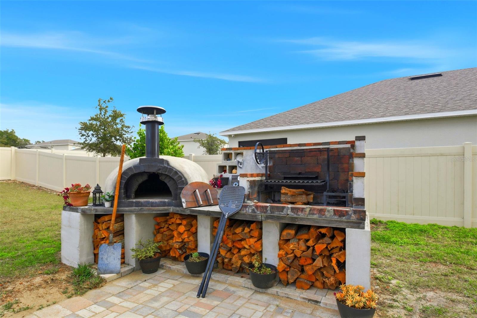 BRIDLE PATH - Residential