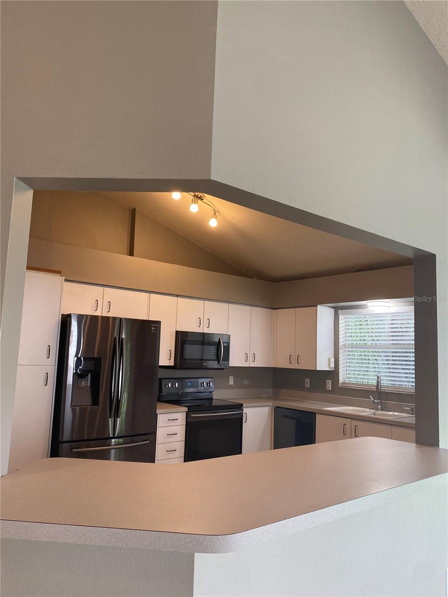 HUNTERS GREEN AREA - Residential Lease