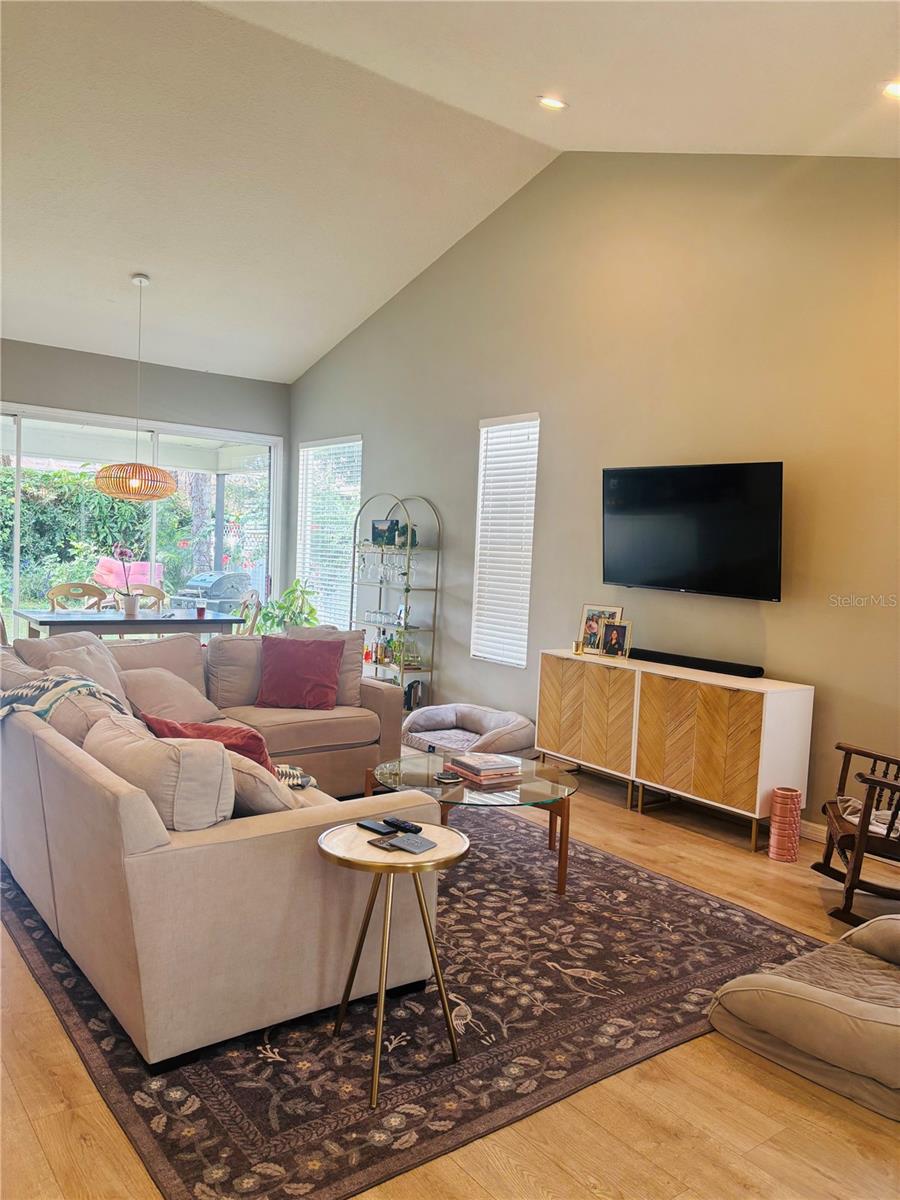 HUNTERS GREEN AREA - Residential Lease