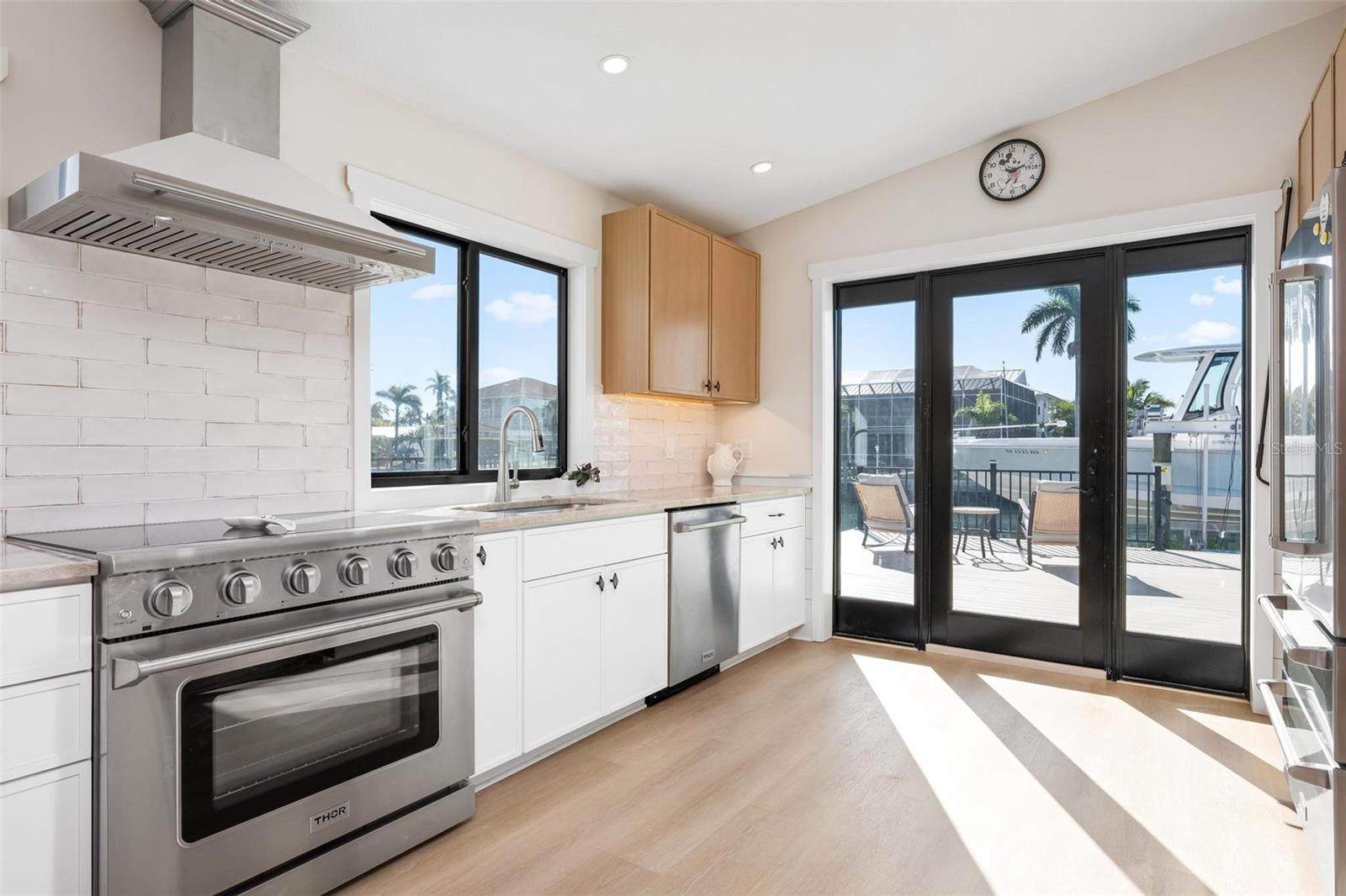 SUNRISE PARK - Residential