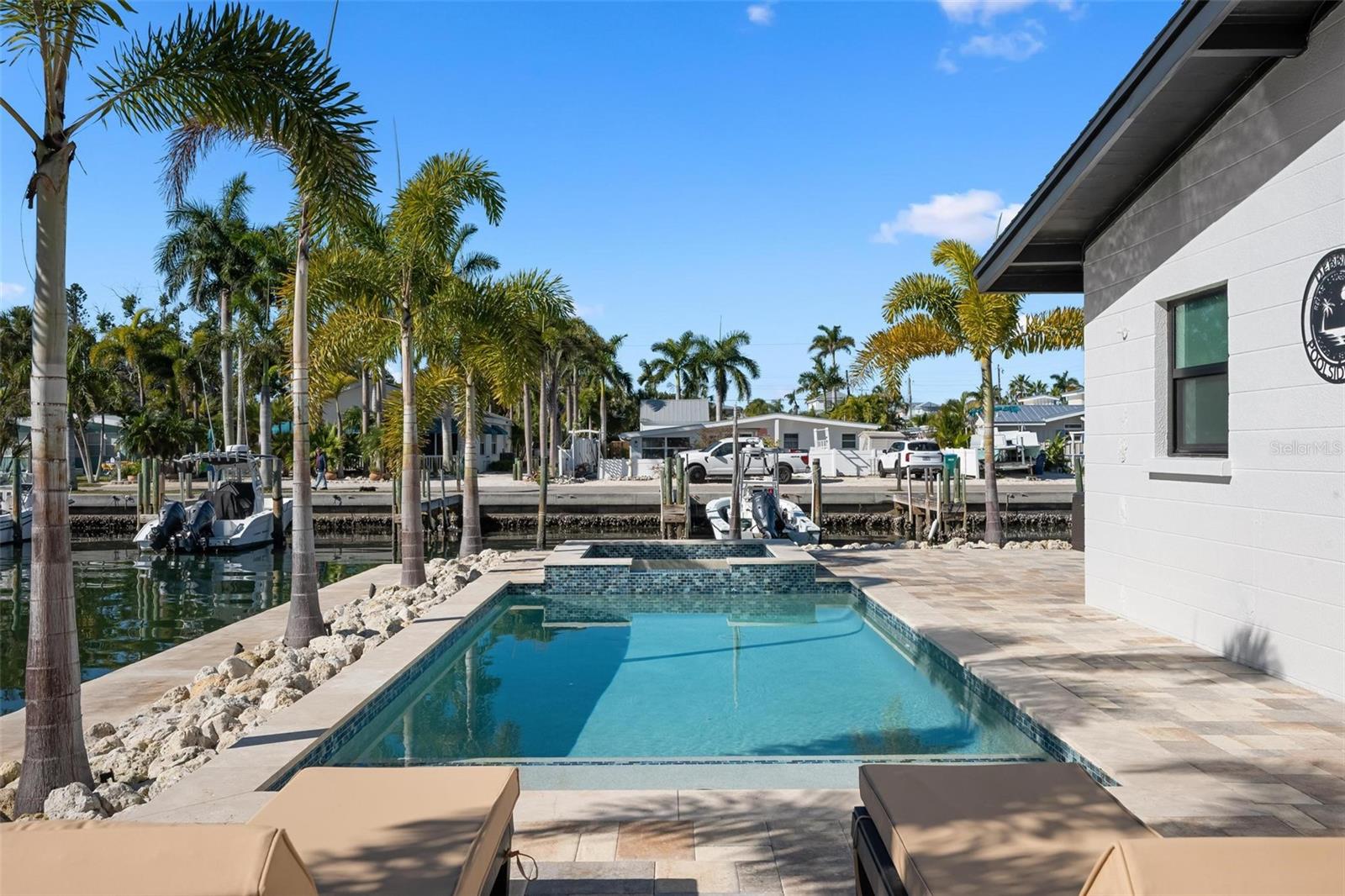 SUNRISE PARK - Residential