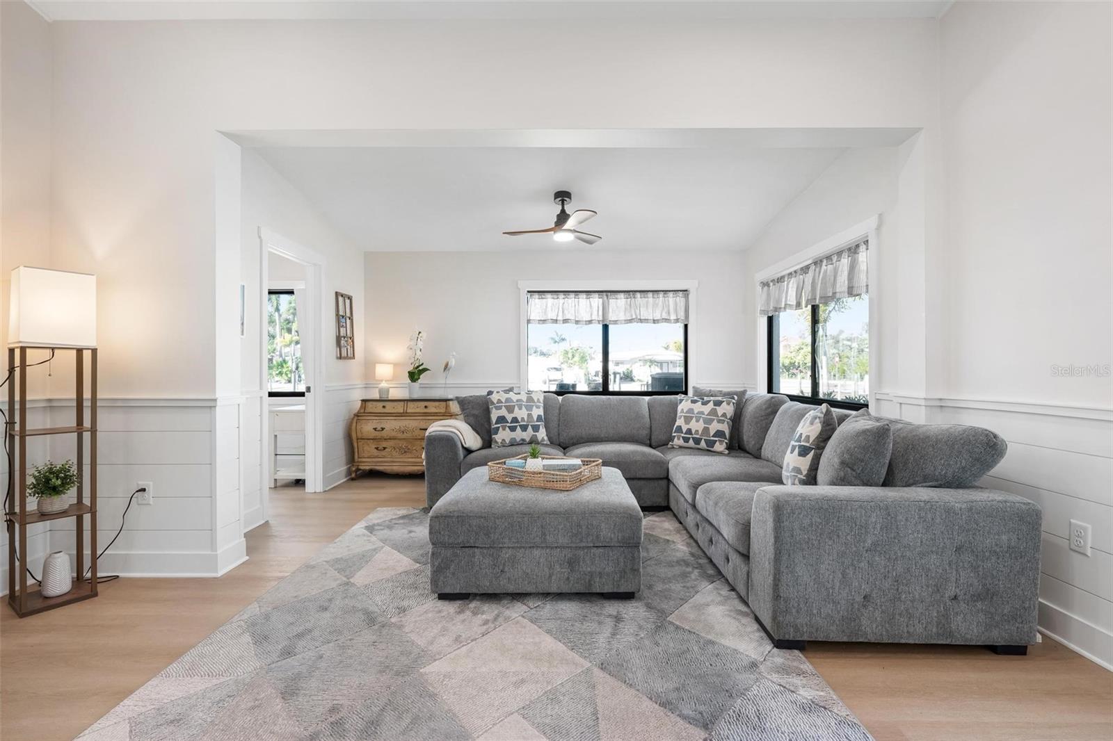 SUNRISE PARK - Residential