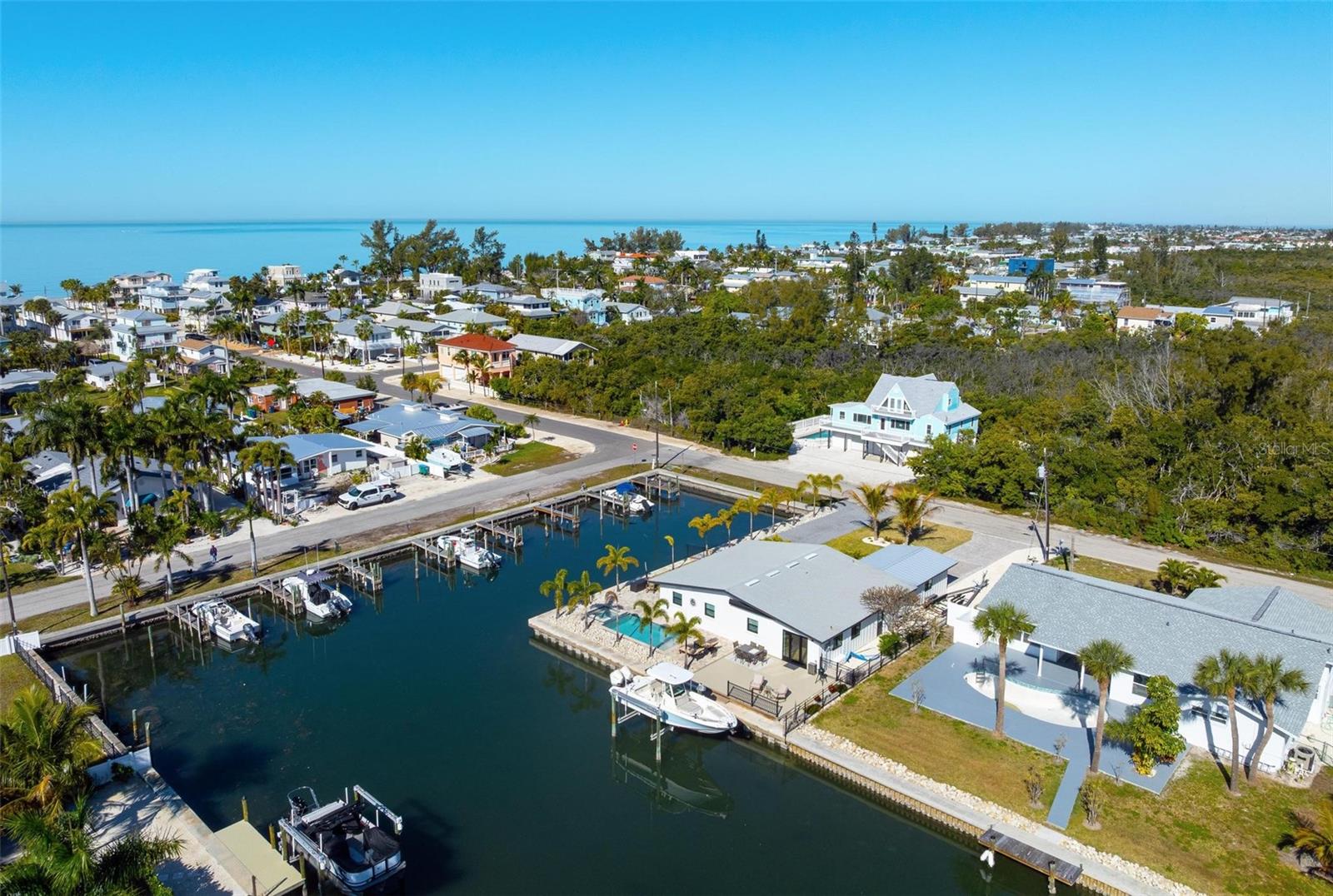 SUNRISE PARK - Residential