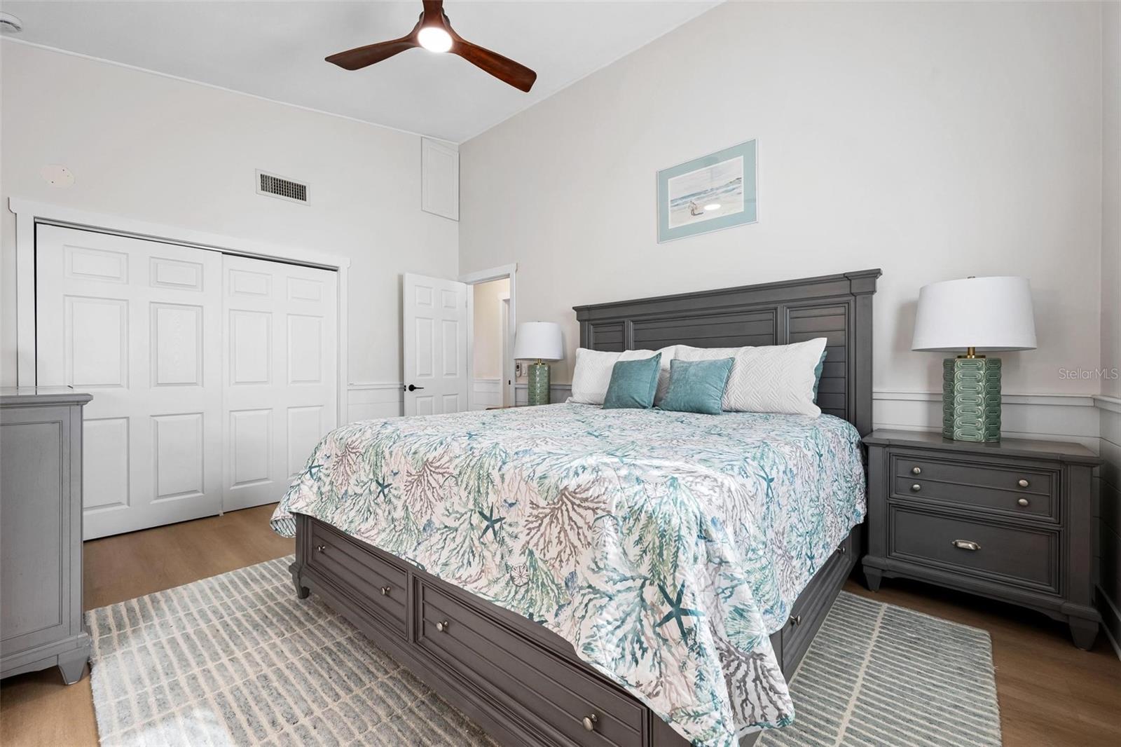 SUNRISE PARK - Residential