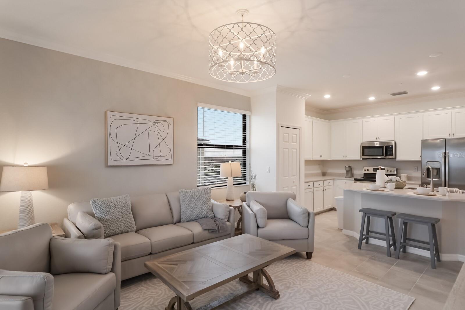 LAKEWOOD NATIONAL - Residential Lease