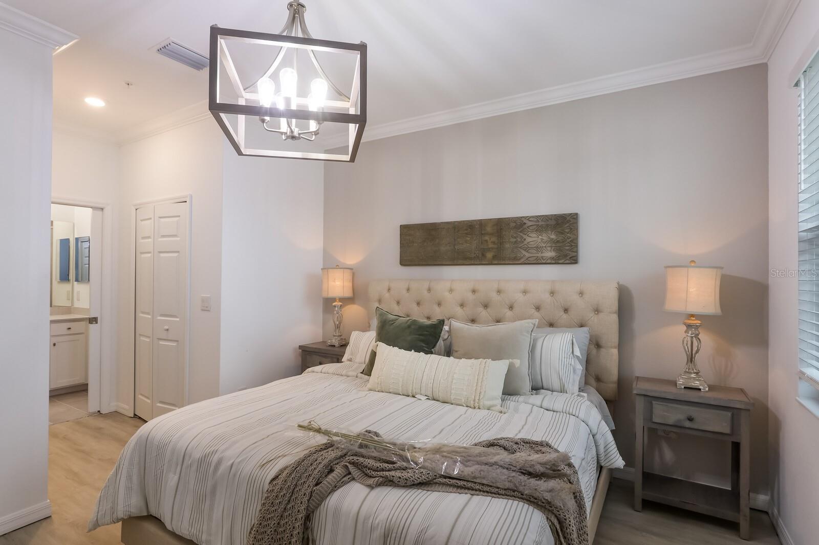 LAKEWOOD NATIONAL - Residential Lease