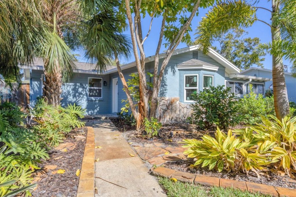 Photo of 4737 Del Rio Way S, Gulfport, FL 33711 (MLS # A4671834)