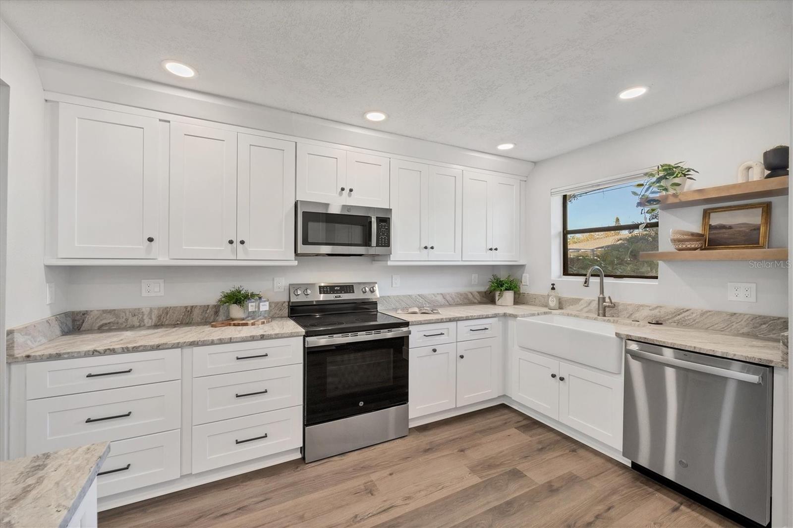 BAYWOOD SUB - Residential