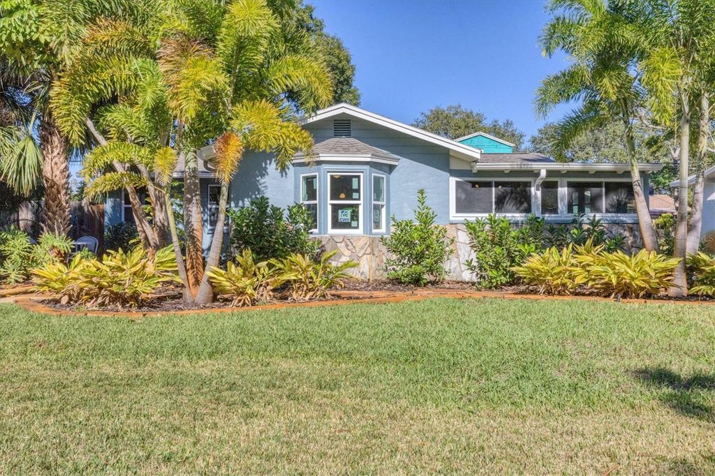 Photo of 4737 Del Rio Way S, Gulfport, FL 33711 (MLS # A4671834)