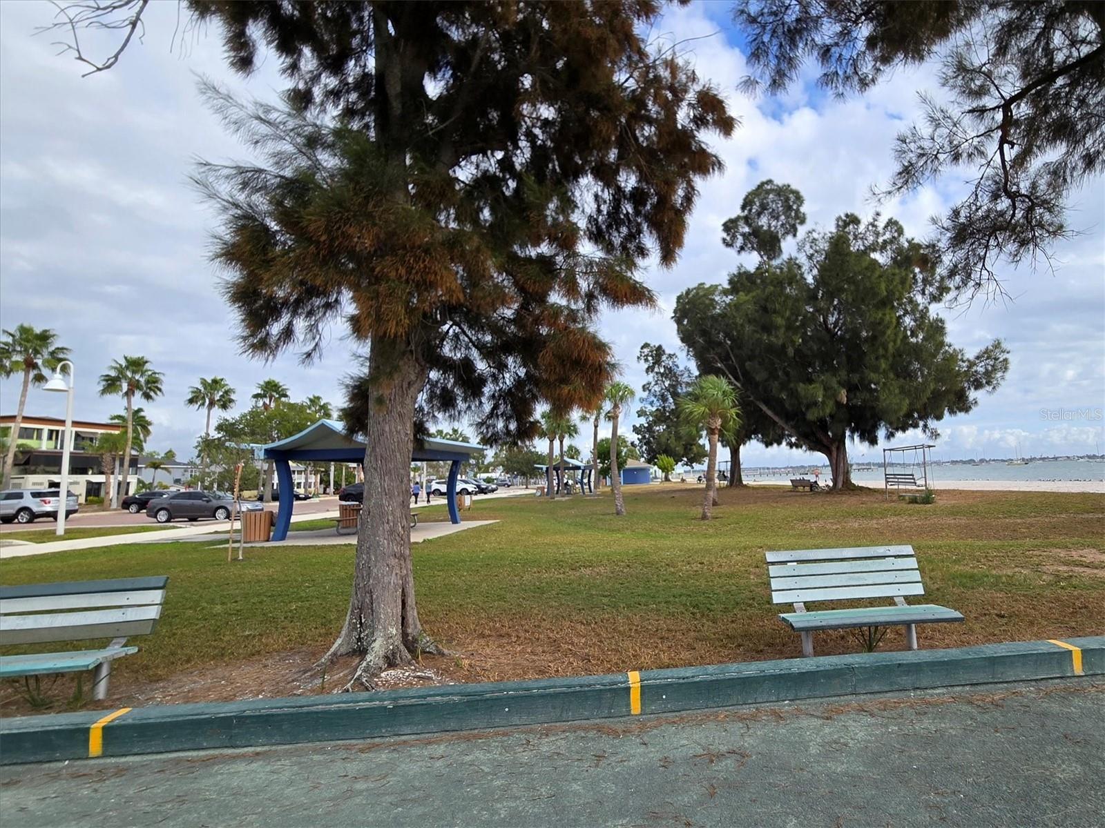 BAYWOOD SUB - Residential