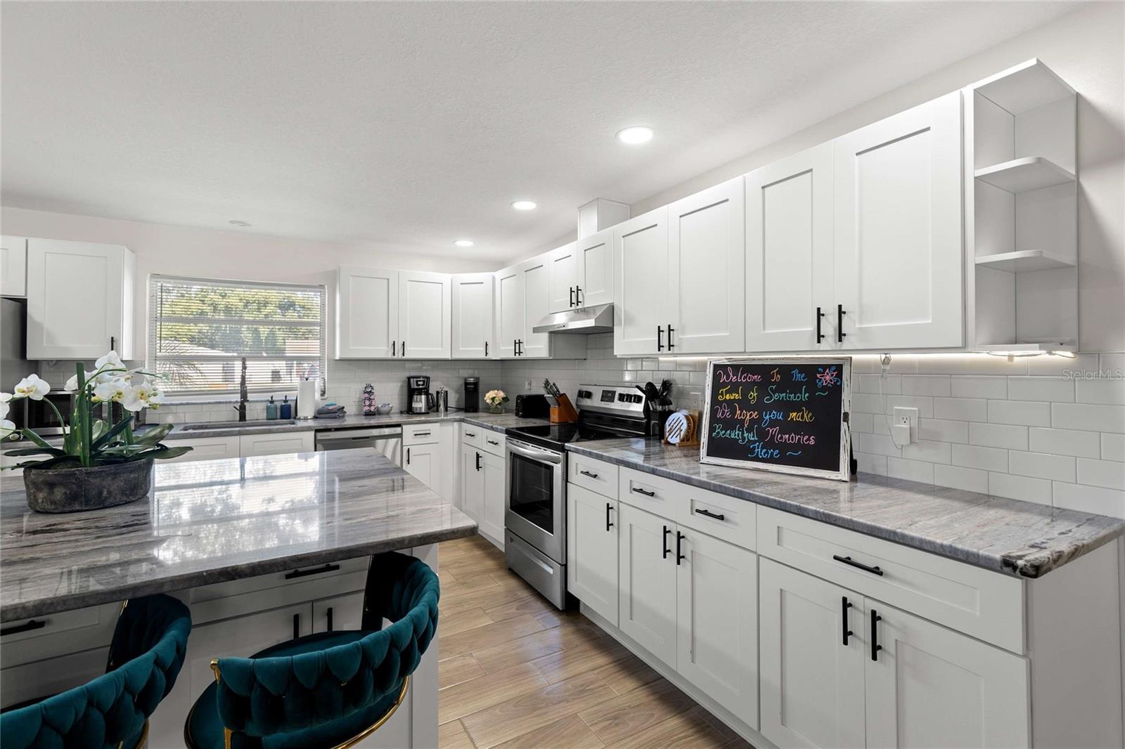 OAKHURST HILLS - Residential
