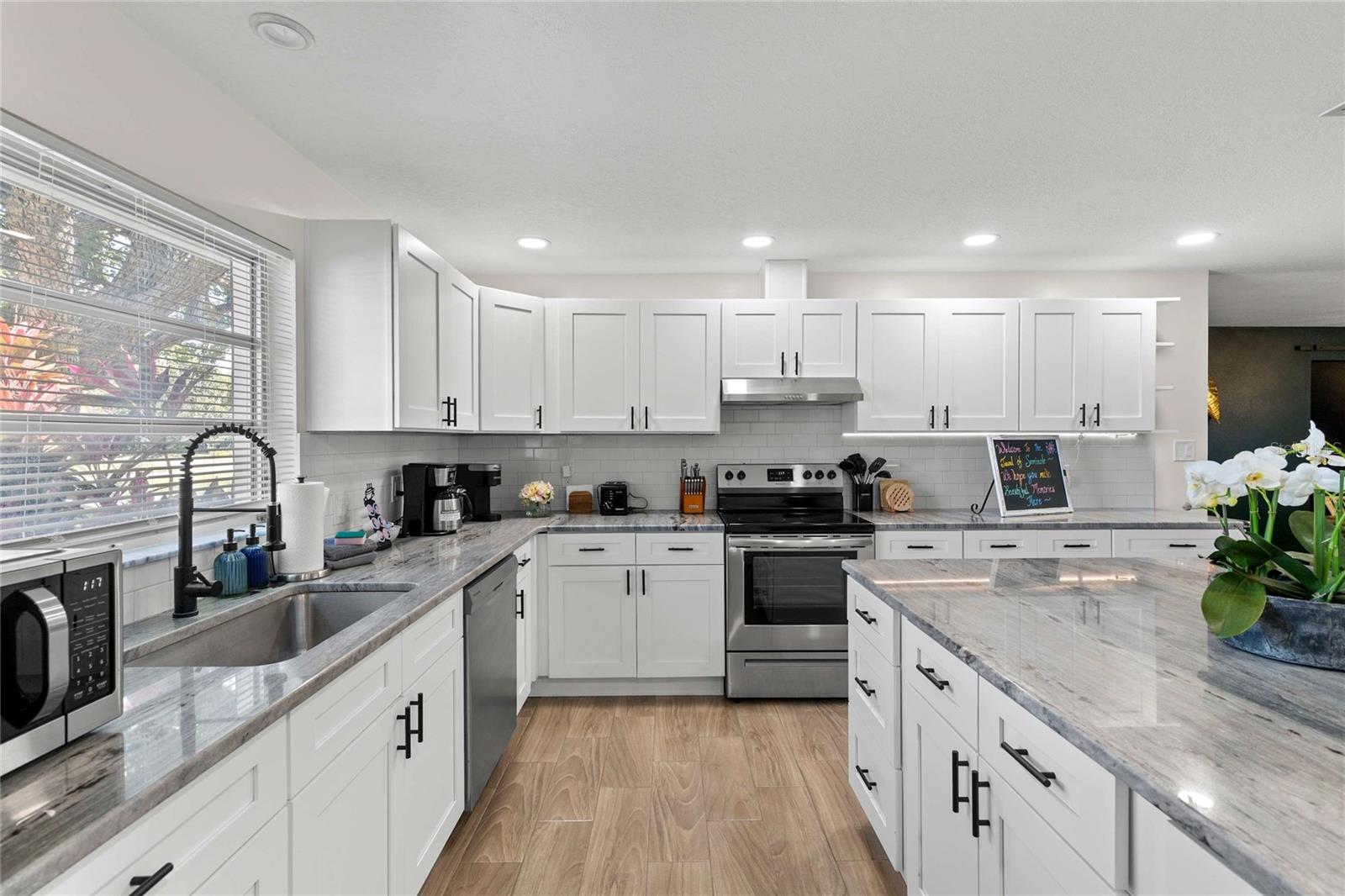 OAKHURST HILLS - Residential