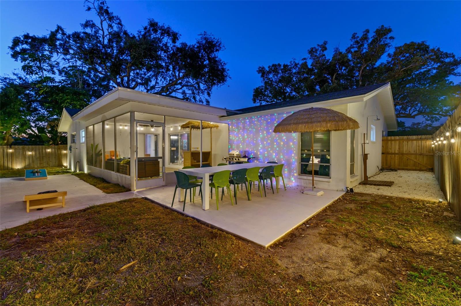 OAKHURST HILLS - Residential