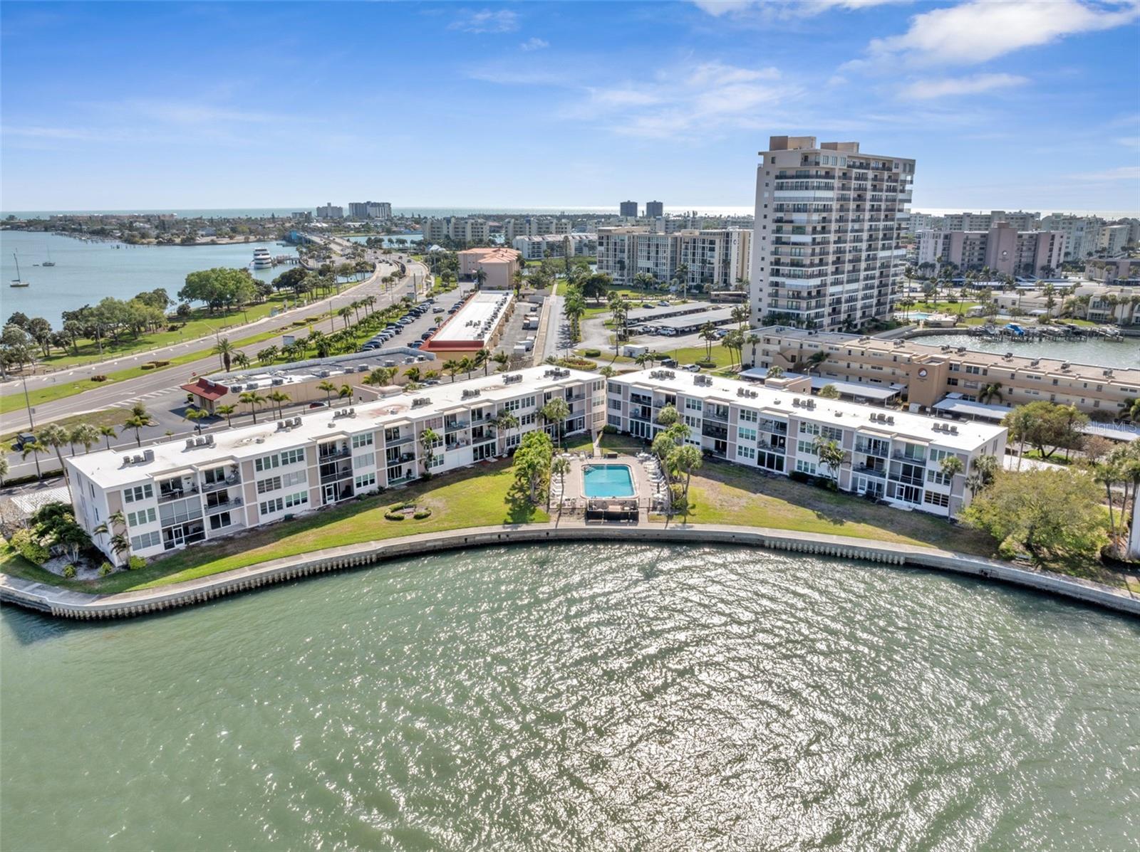 BAY ISLAND GROUP 6 - Residential