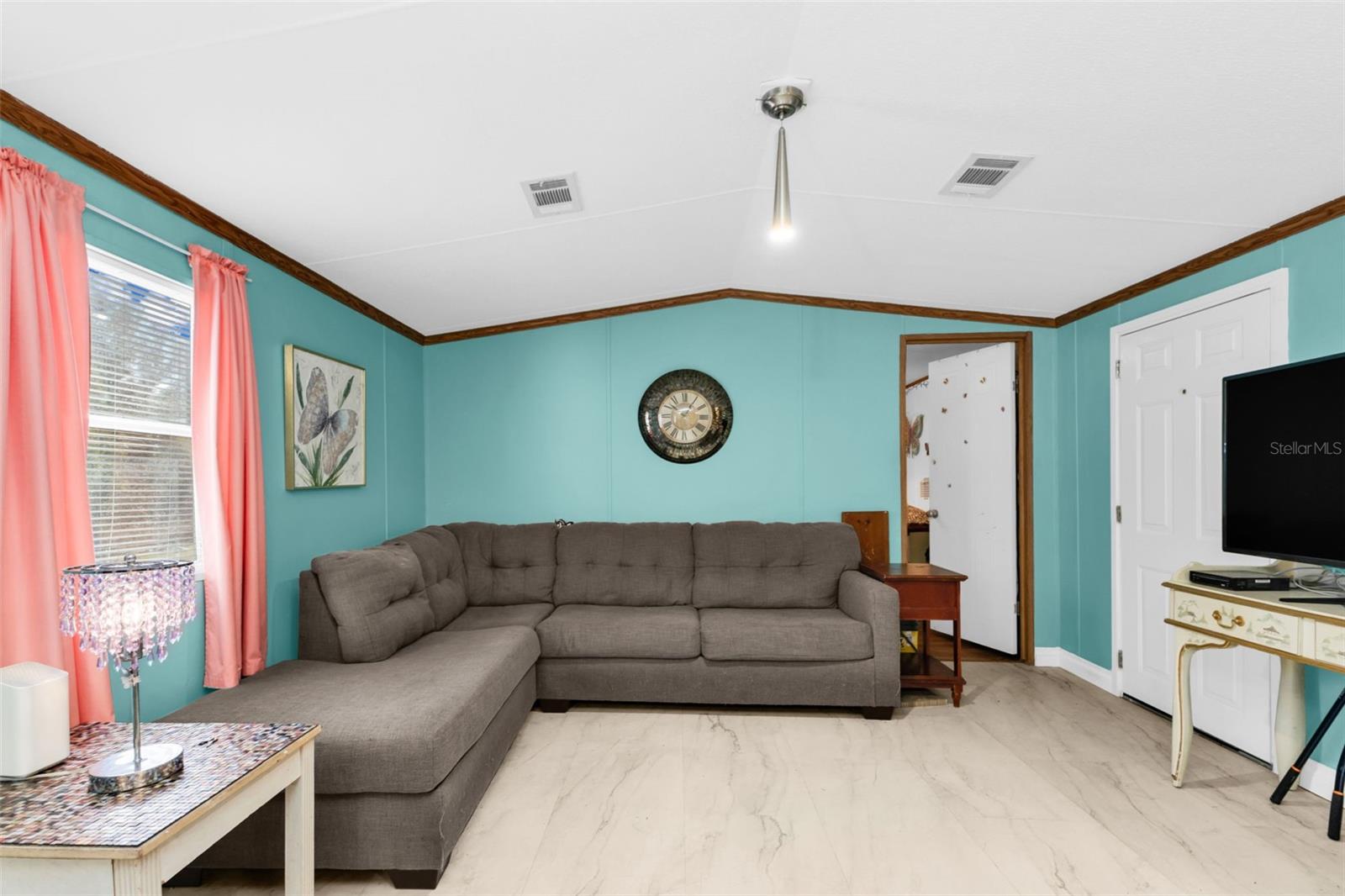 ALTA VISTA - Residential