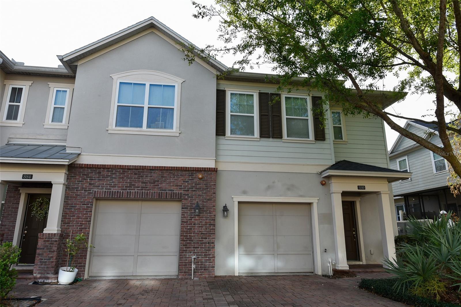 HAMPTONS - SECOND REP - Residential