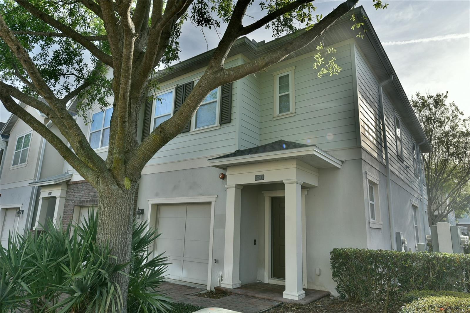 HAMPTONS - SECOND REP - Residential