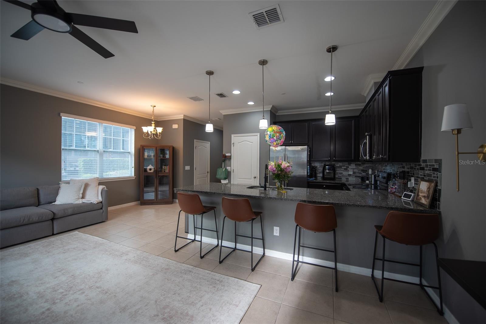 HAMPTONS - SECOND REP - Residential
