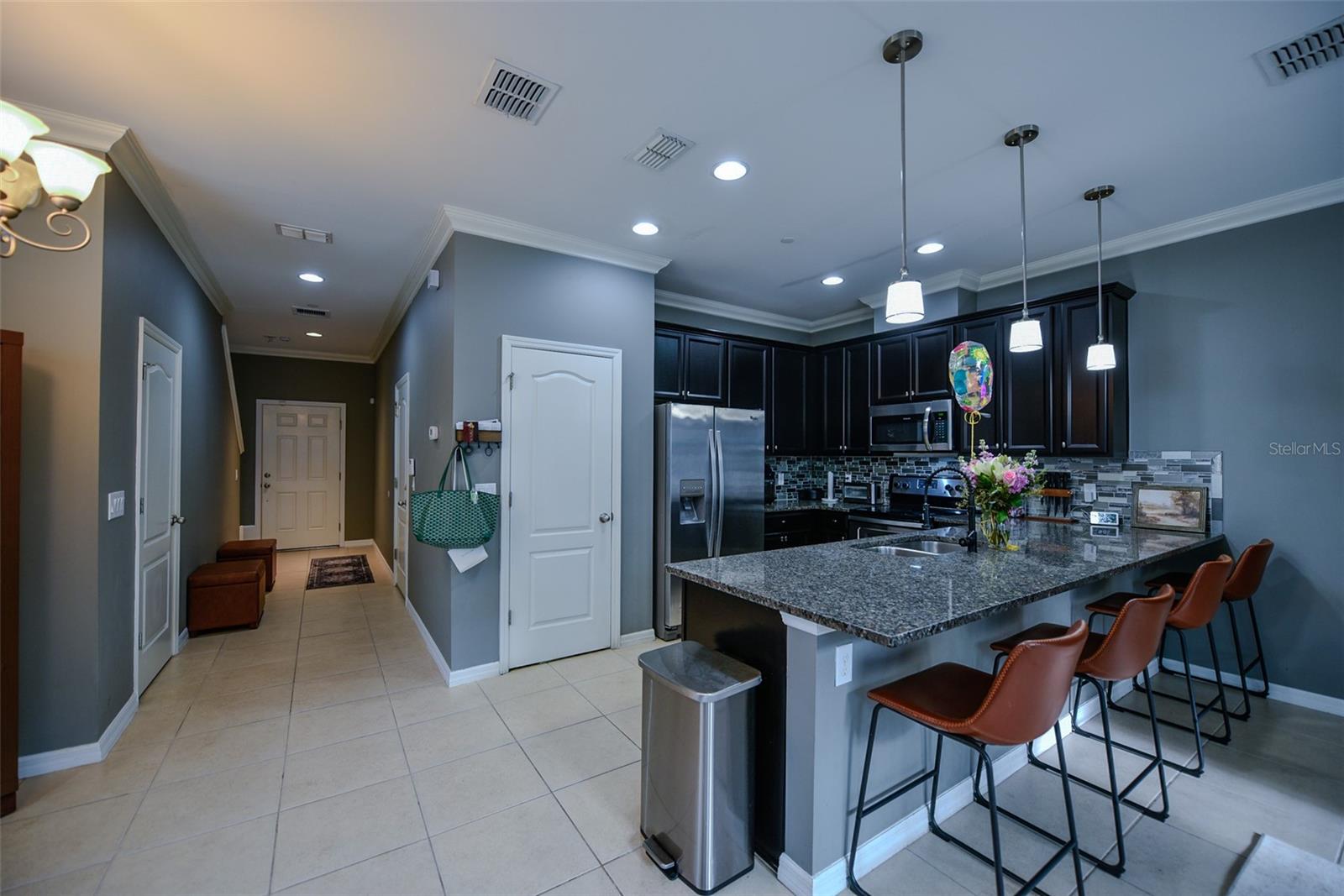 HAMPTONS - SECOND REP - Residential