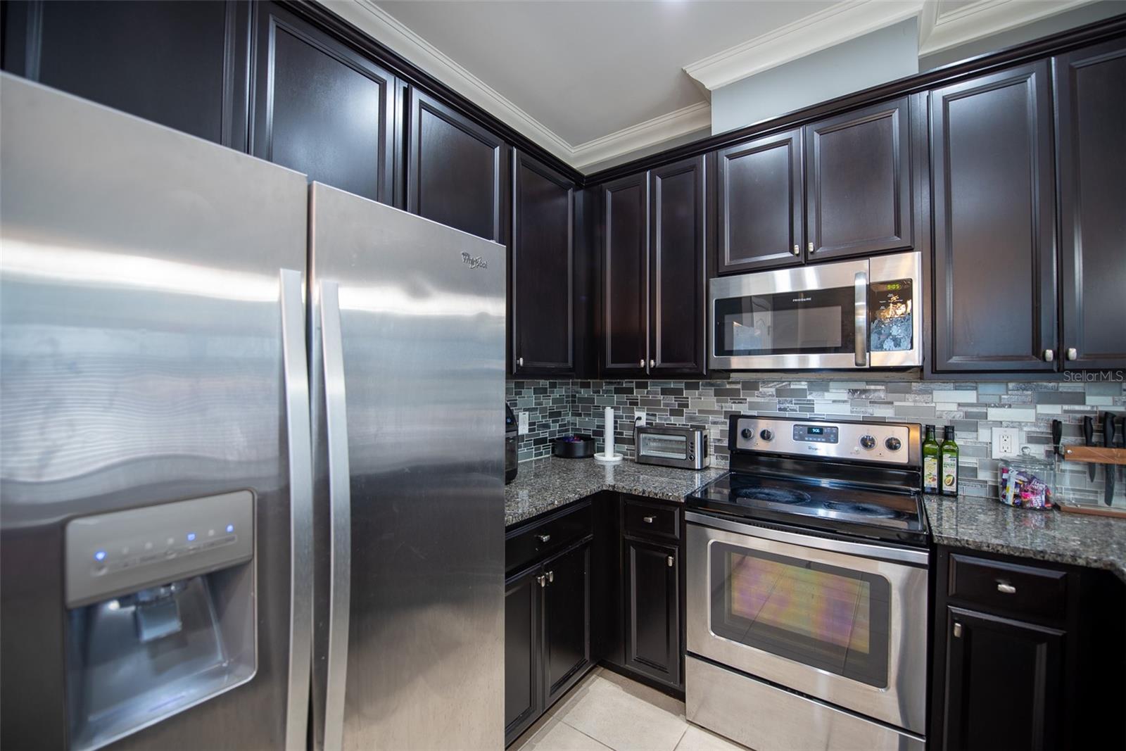HAMPTONS - SECOND REP - Residential