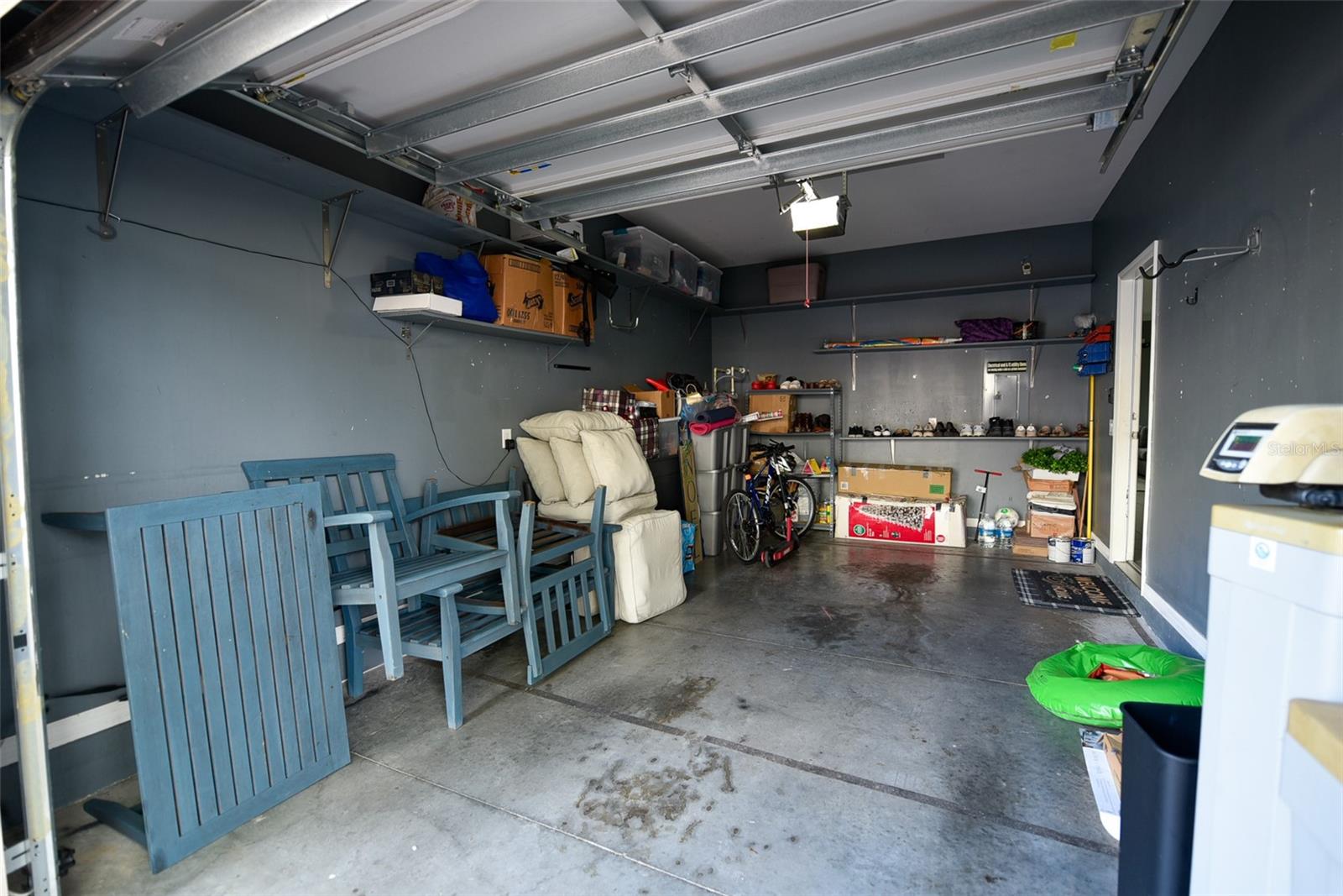 HAMPTONS - SECOND REP - Residential
