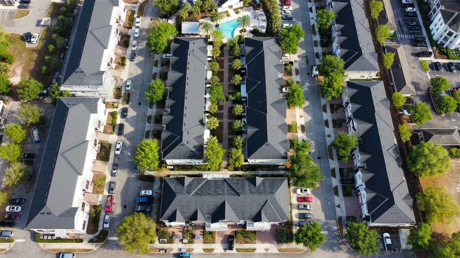 HAMPTONS - SECOND REP - Residential