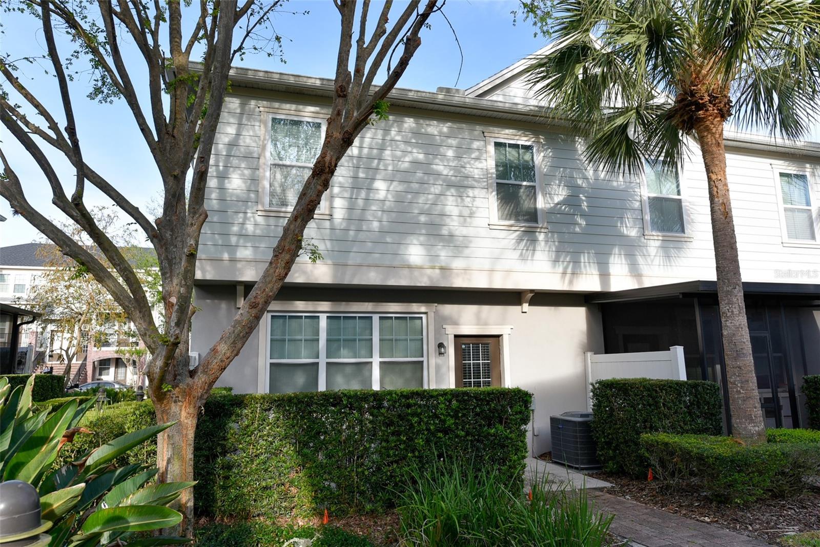 HAMPTONS - SECOND REP - Residential