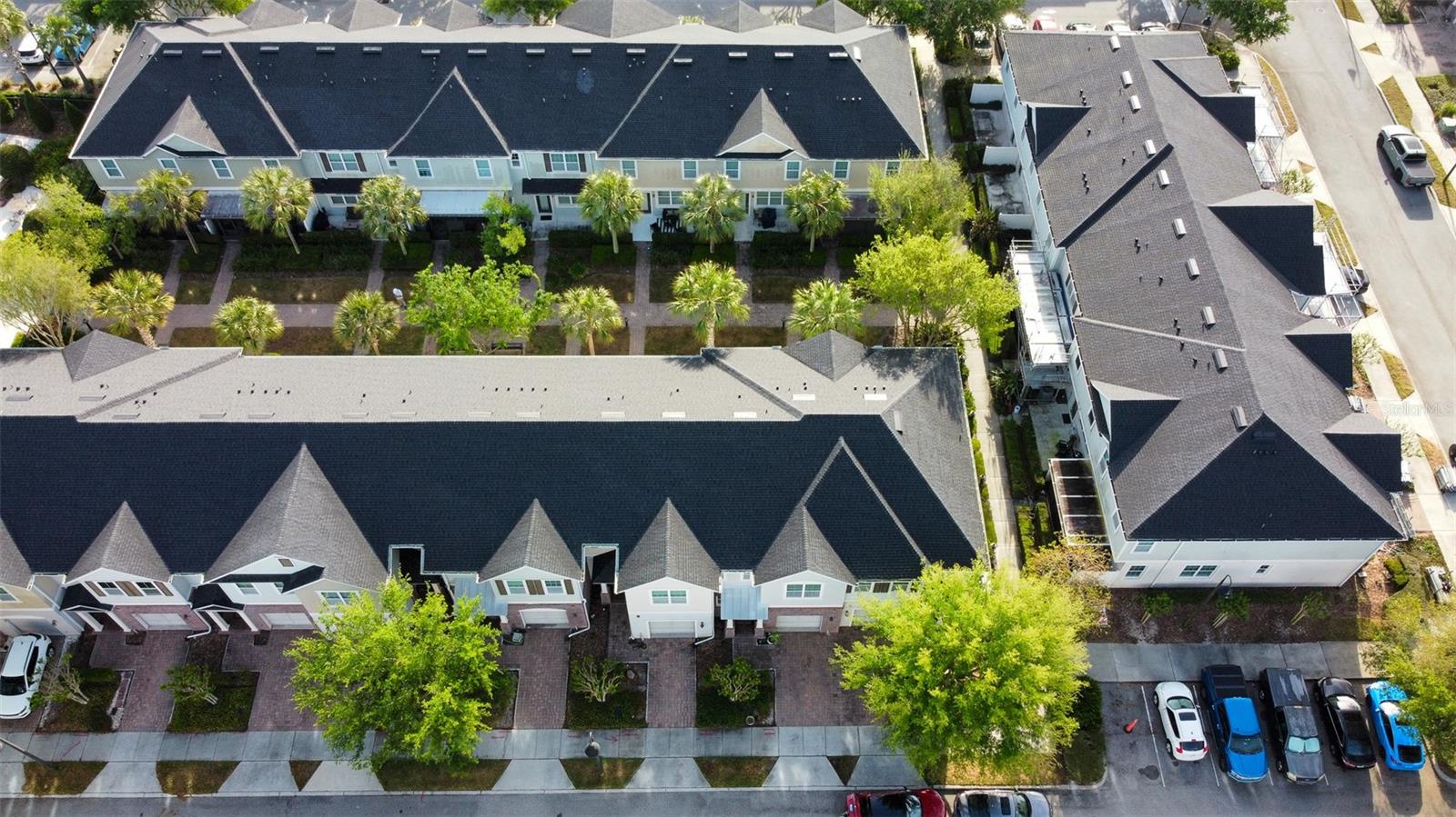 HAMPTONS - SECOND REP - Residential