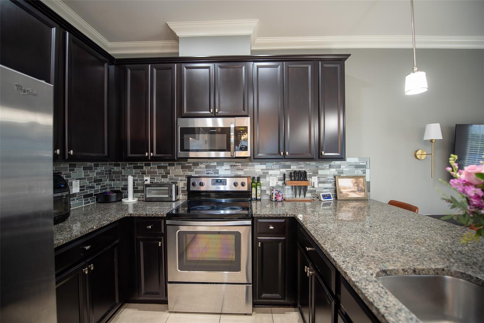 HAMPTONS - SECOND REP - Residential