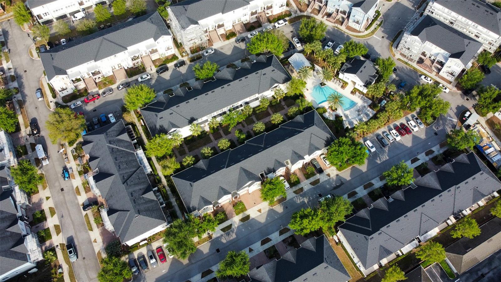HAMPTONS - SECOND REP - Residential