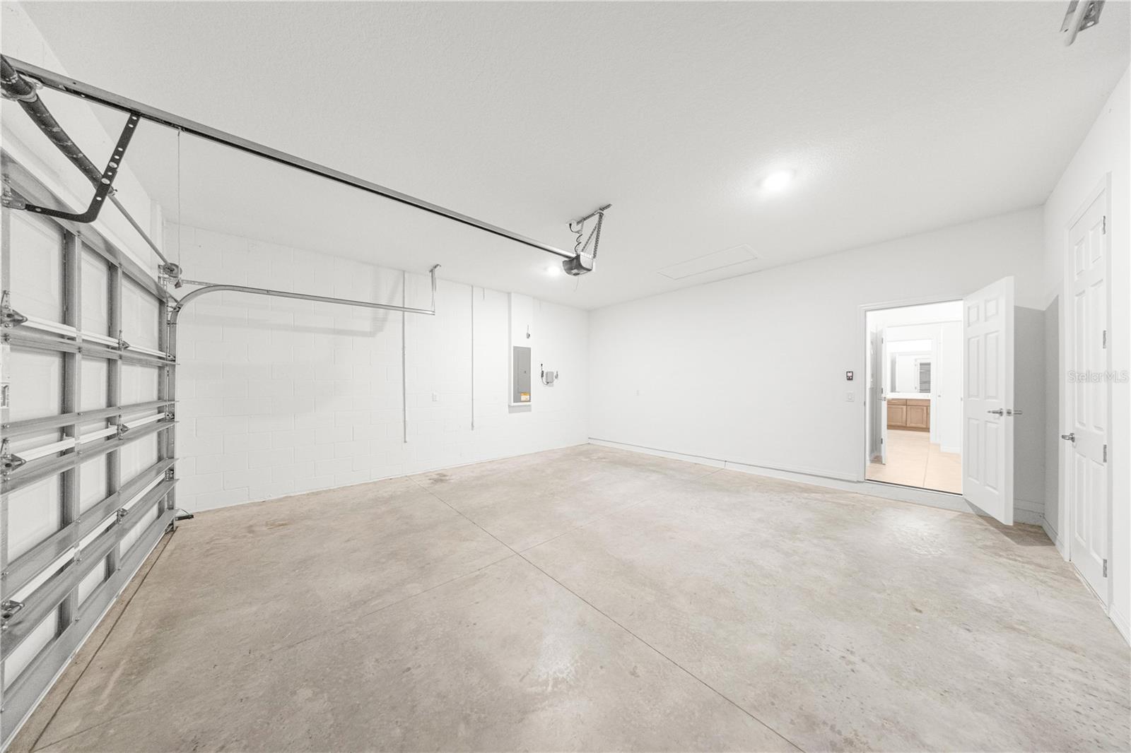 CALESA TOWNSHIP SORREL GLEN 1 - Residential Lease