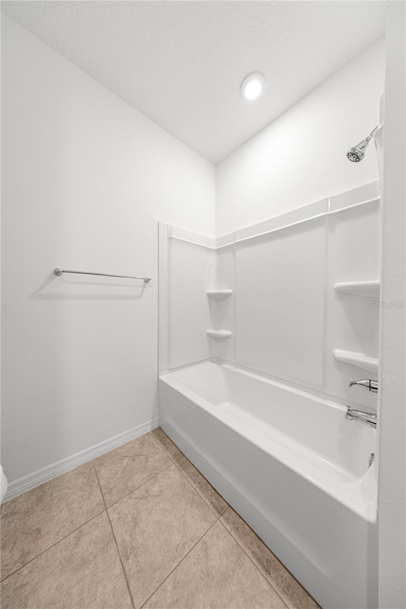 CALESA TOWNSHIP SORREL GLEN 1 - Residential Lease