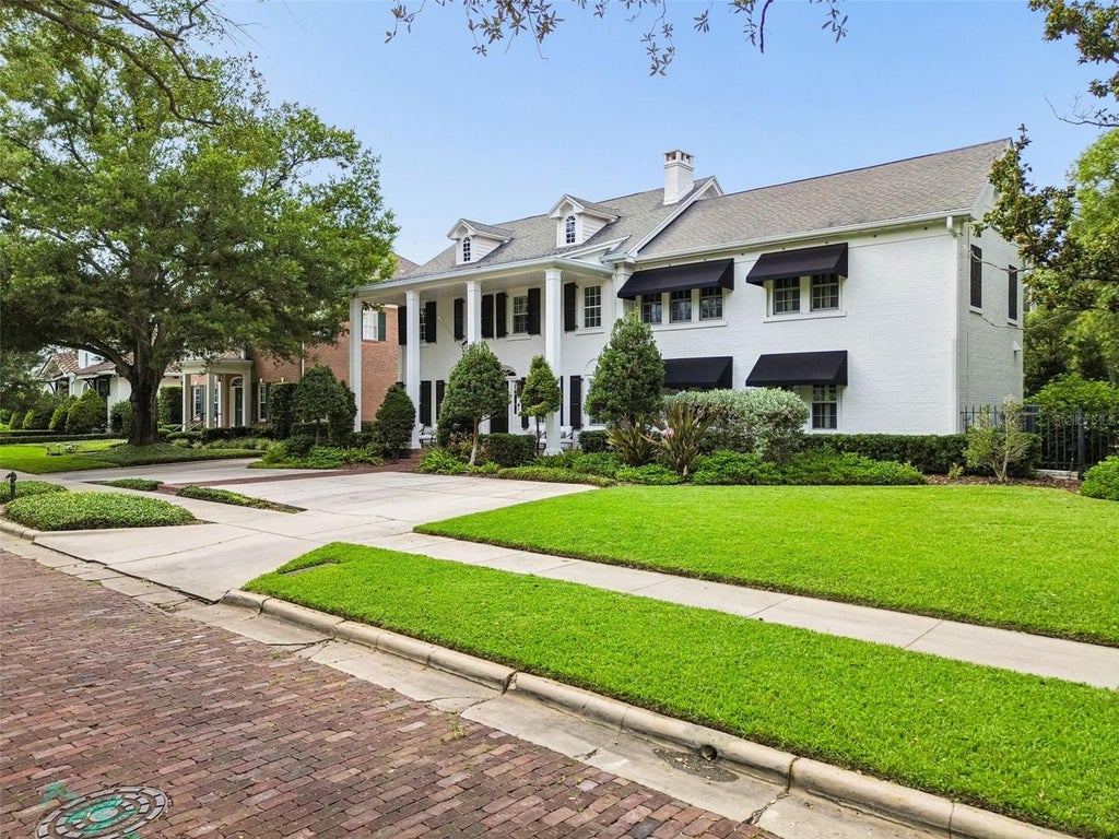 Photo of 3313 W Mullen Avenue, Tampa, FL 33609 (MLS # TB8515025)