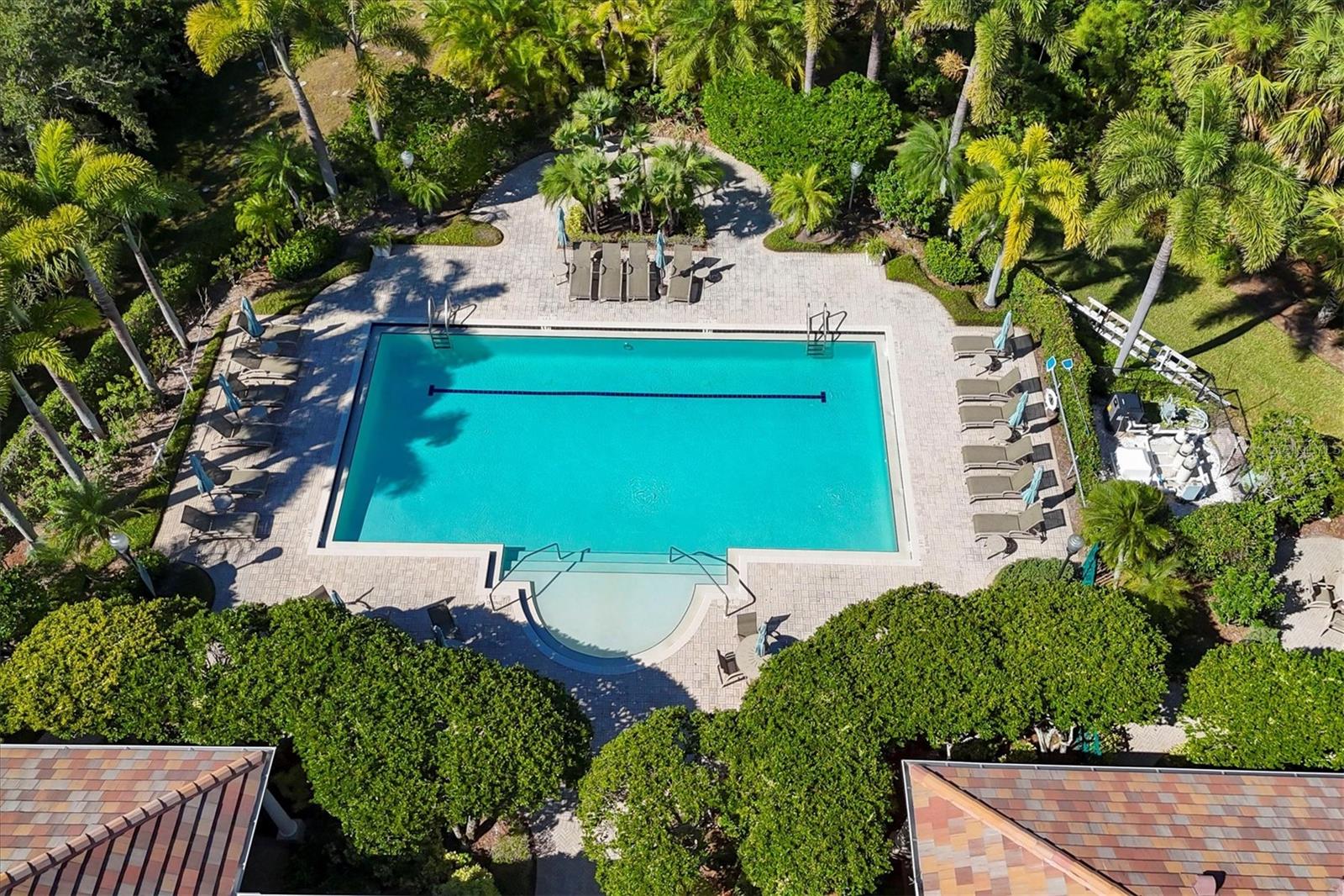 PARISIENNE GARDENS - Residential