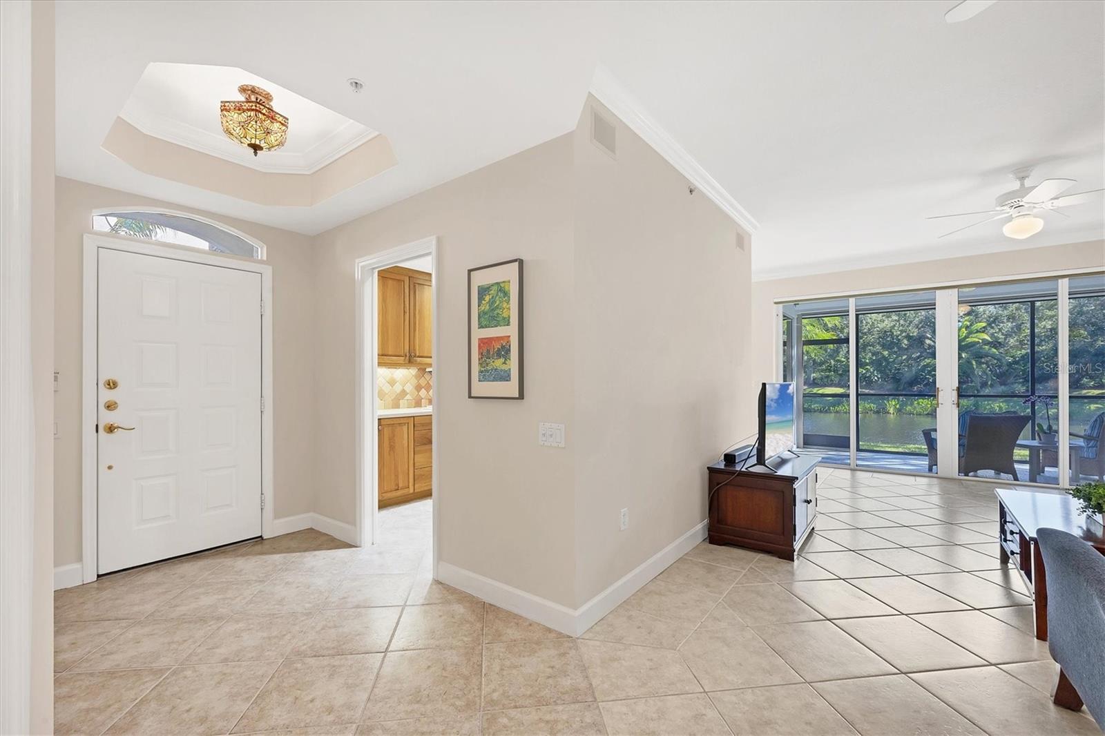 PARISIENNE GARDENS - Residential