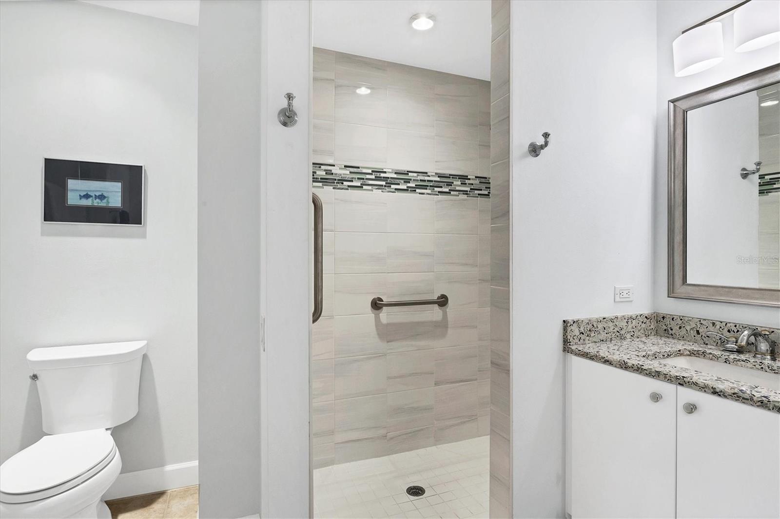 PARISIENNE GARDENS - Residential