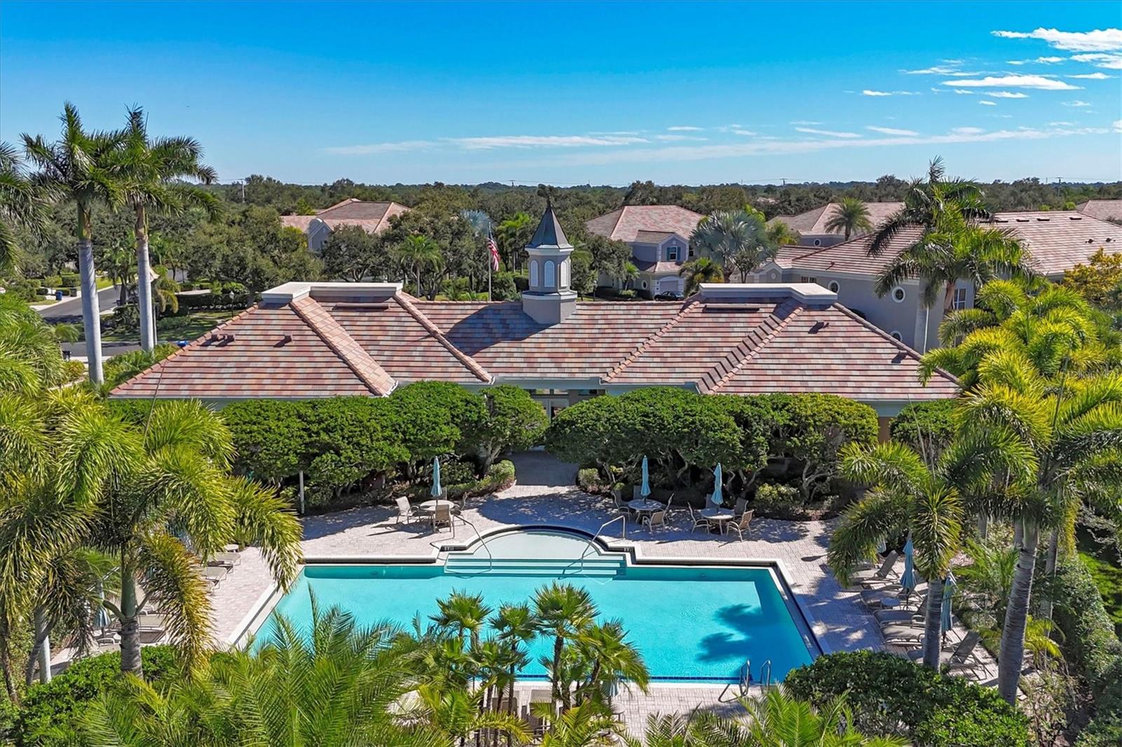 PARISIENNE GARDENS - Residential