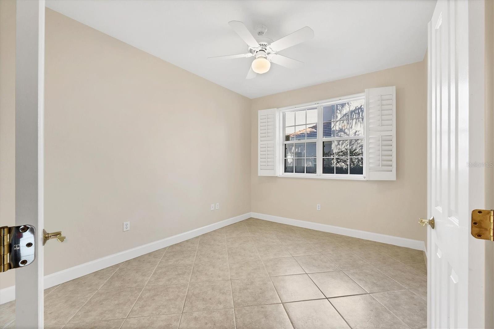 PARISIENNE GARDENS - Residential