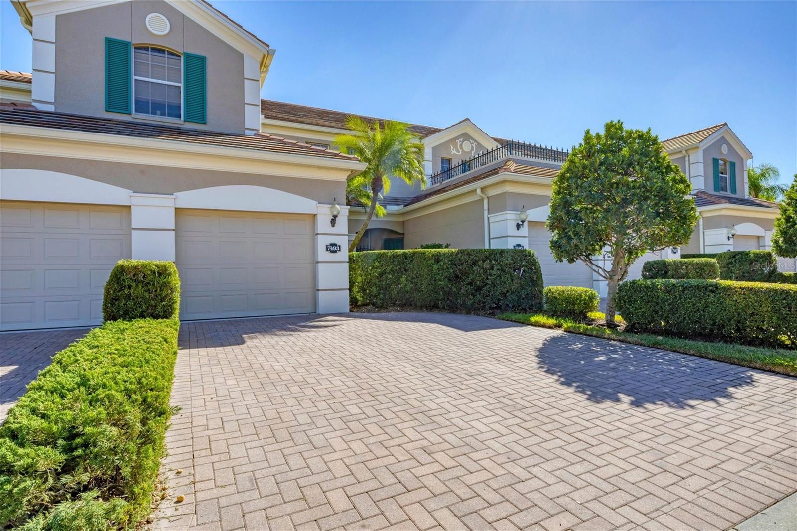 PARISIENNE GARDENS - Residential