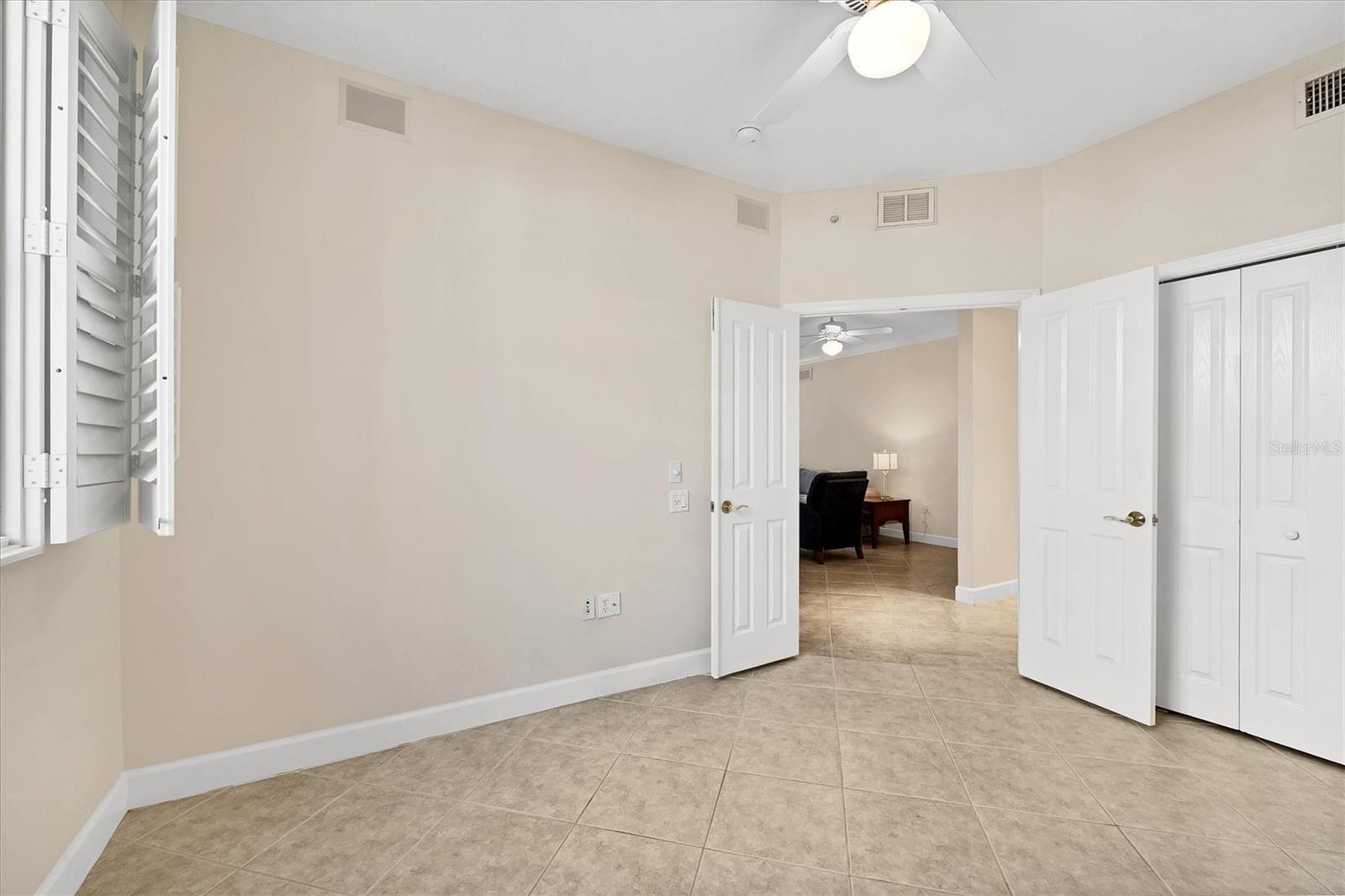 PARISIENNE GARDENS - Residential