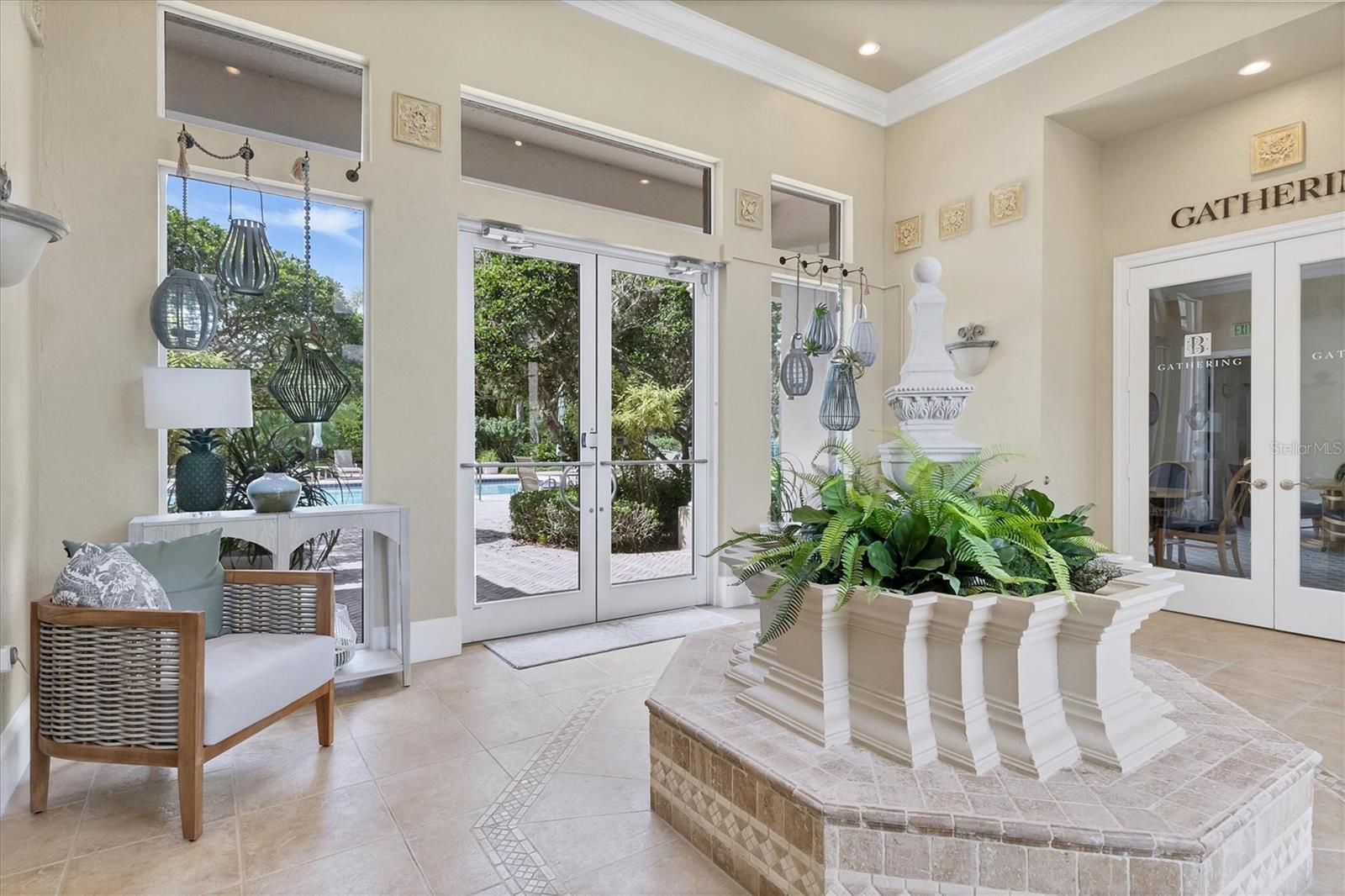 PARISIENNE GARDENS - Residential