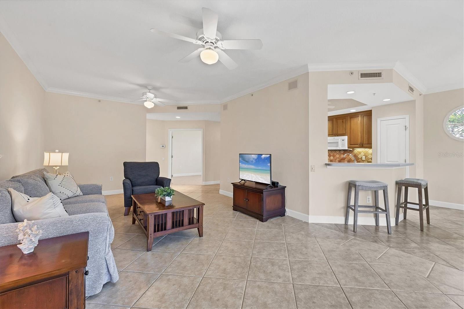 PARISIENNE GARDENS - Residential