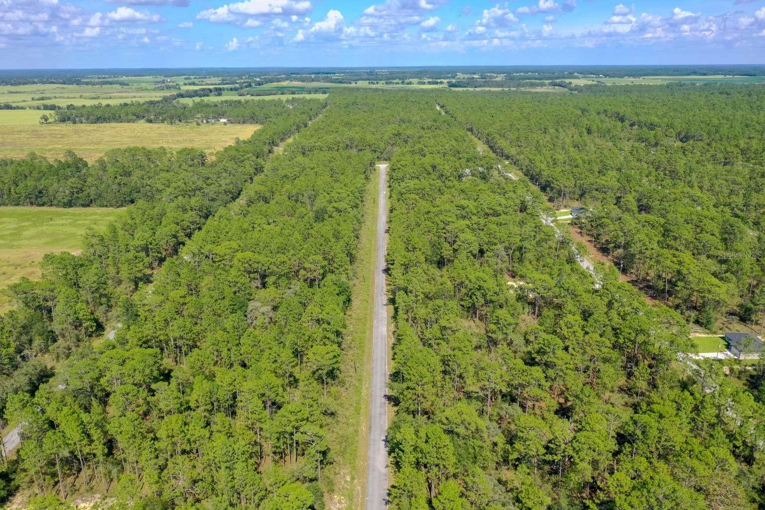 RAINBOW LAKES ESTATE - Land