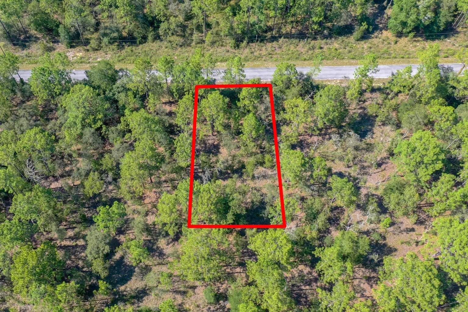 RAINBOW LAKES ESTATE - Land