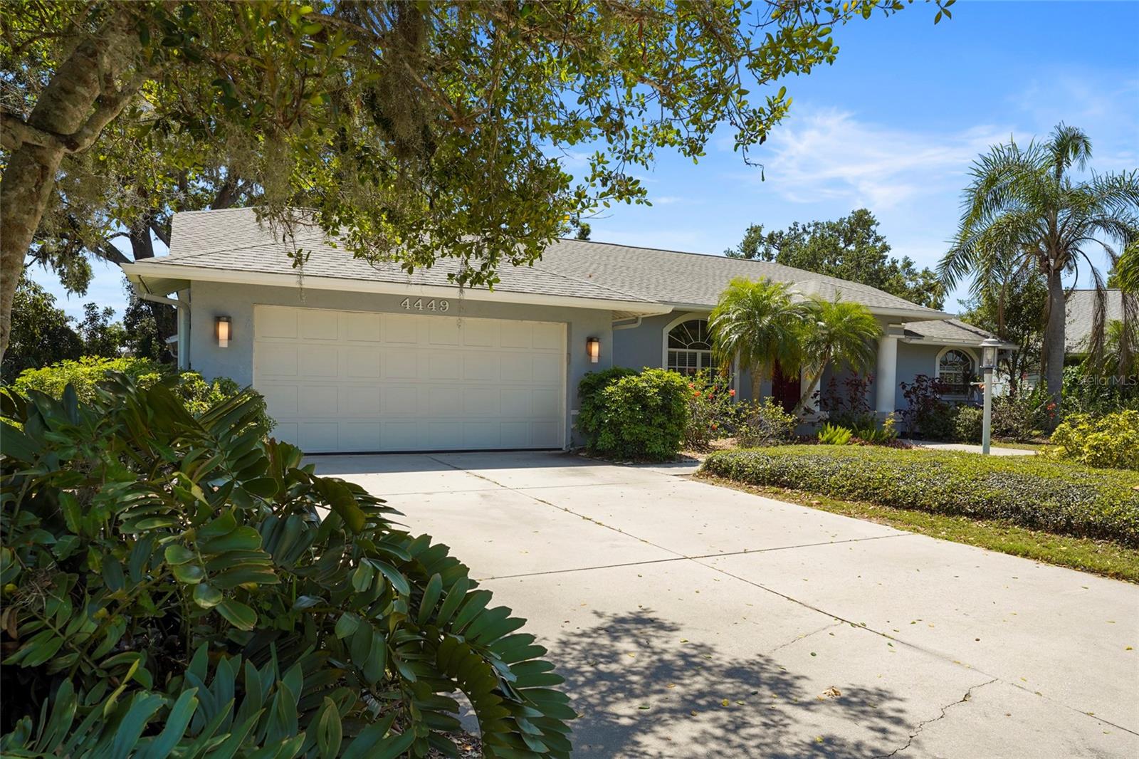 4449 GREENFIELD AVENUE