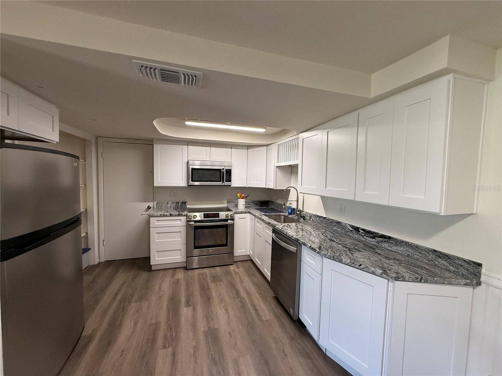 BEACON SQUARE - Residential