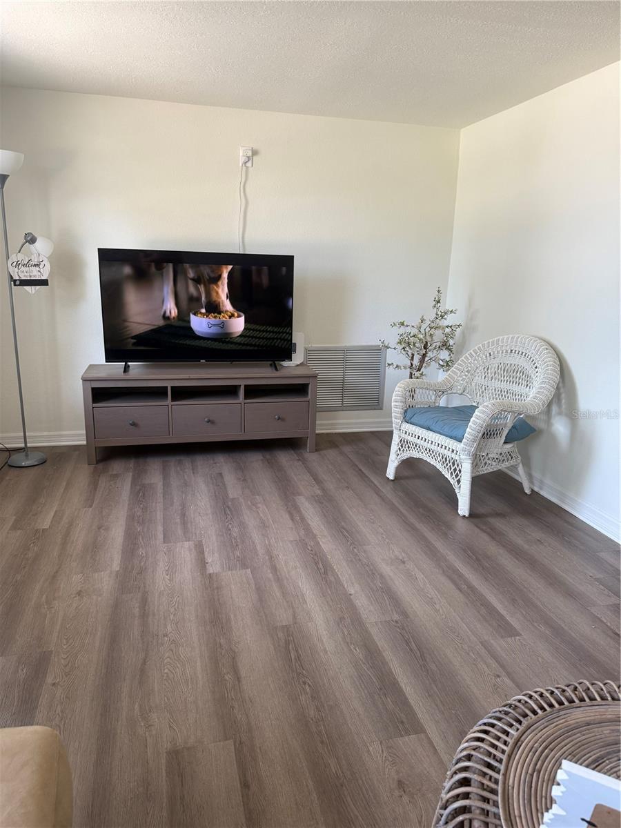 BEACON SQUARE - Residential