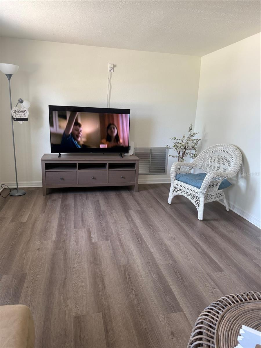 BEACON SQUARE - Residential