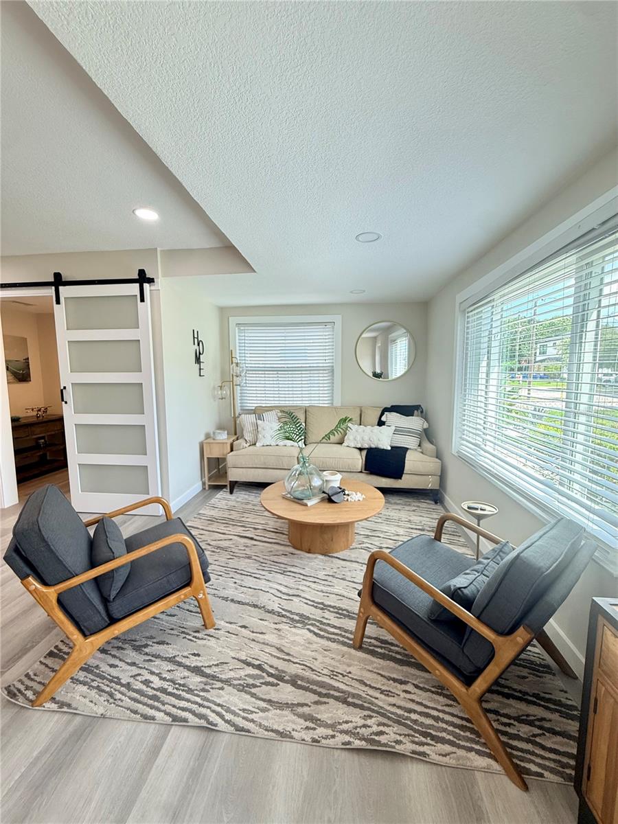 Photo of 4021 W Cass Streets, Tampa, FL 33609 (MLS # TB8545981)
