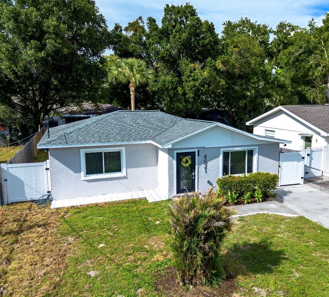 4021 W CASS STREETS